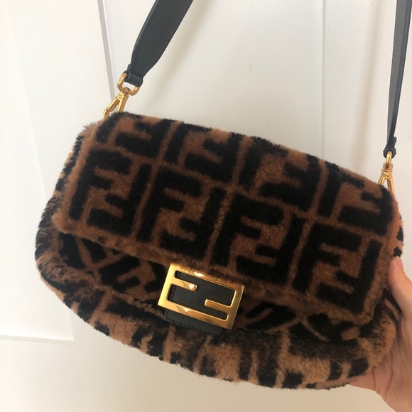 fendi shearling baguette